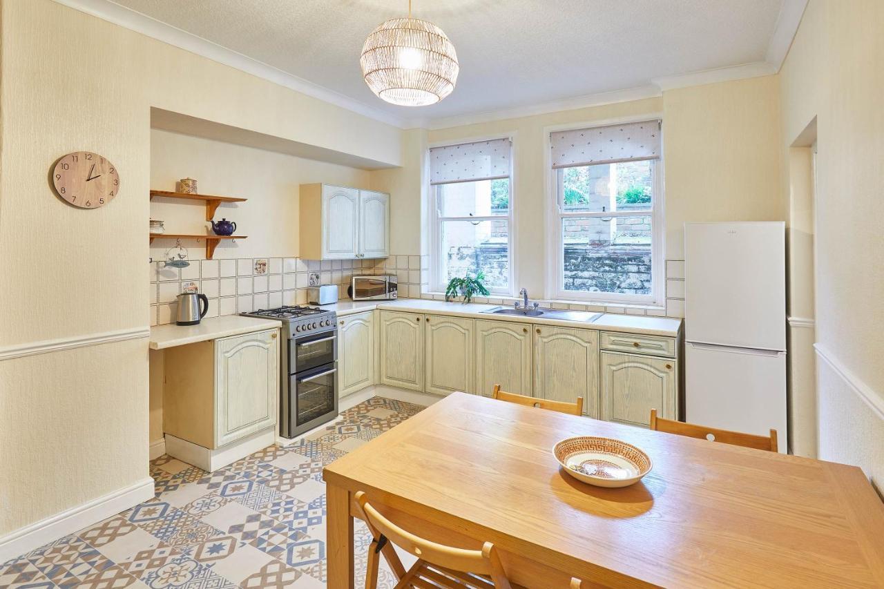 Host & Stay - The Garden Flat Scarborough Exteriör bild